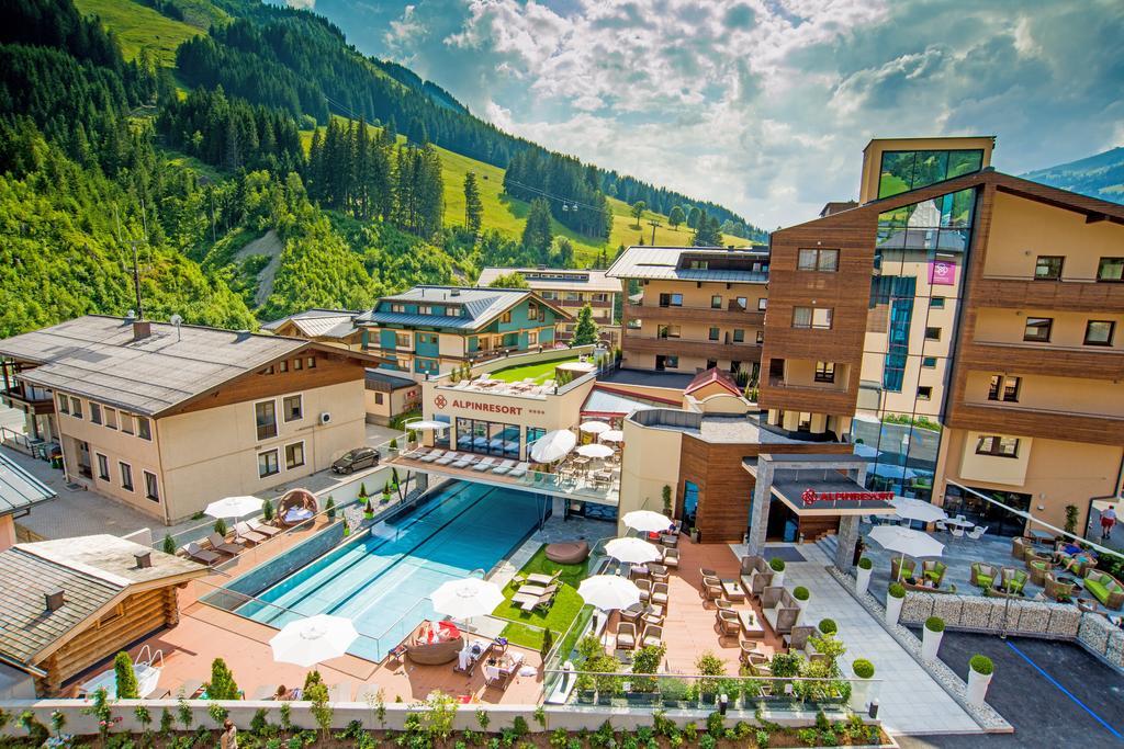 Alpinresort Valsaa - Sport & Spa Зальбах-Хинтерглемм Экстерьер фото